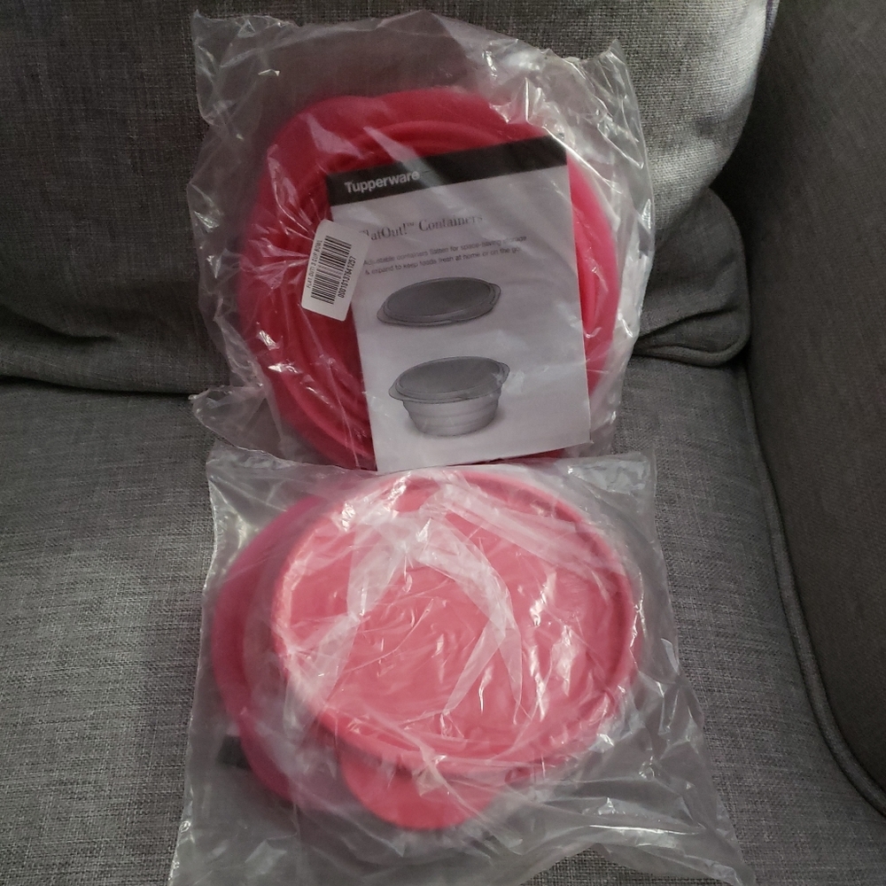 New!!!  Tupperware flat out containers